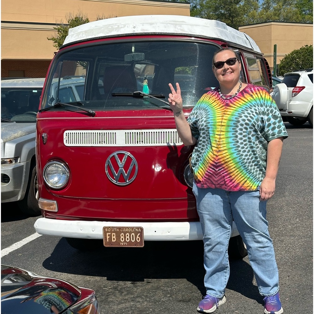 Welcome to Second Chance Alley! I know you will enjoy my fun and funky closet.